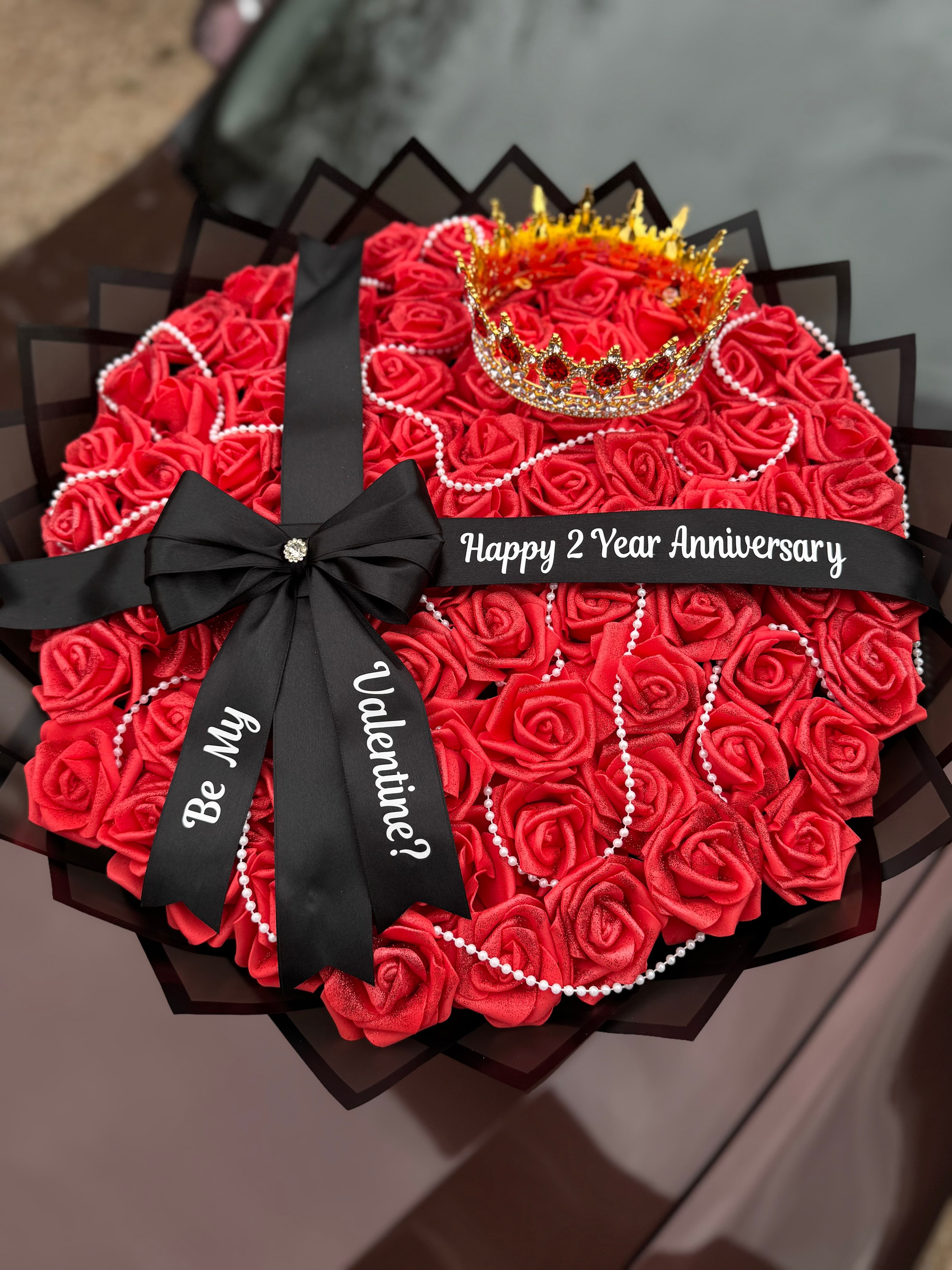 100 Deluxe Red Roses 🌹